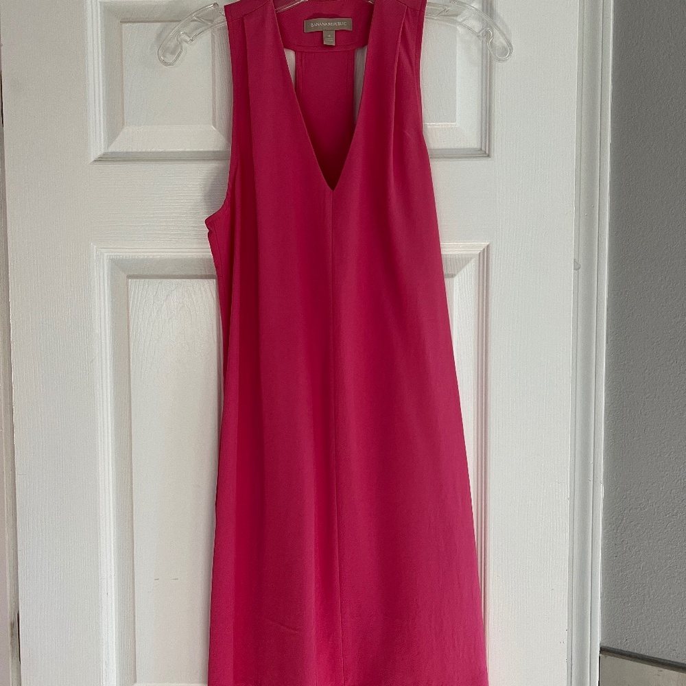 Banana Republic Barbie Pink dress size 4